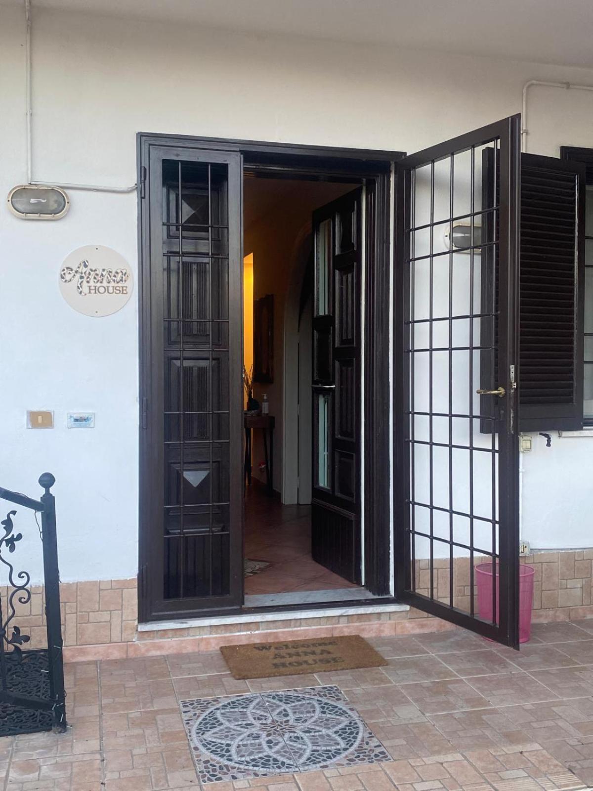 Anna House Apartment Fiumicino Luaran gambar